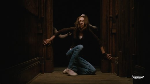 475K views · 9.1K reactions | La nominada al Óscar #KristenStewart protagoniza esta película de terror en la que una familia se muda a una casa en el campo donde comenzarán a vivir todo tipo de extraños sucesos. #TheMessengers, este domingo a las 21:55 dentro del especial #FinDeSemanaTerrorífico. | Paramount Network ES | Facebook