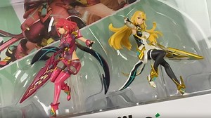 Unboxing de las figuras amiibo de Pyra y Mythra de Xenoblade Chronicles - Nintenderos
