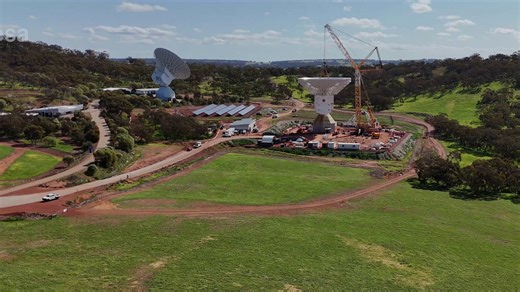 ESA crowns new deep-space antenna in Australia