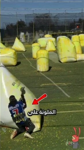 He suddenly started screaming...?! 😳🤔