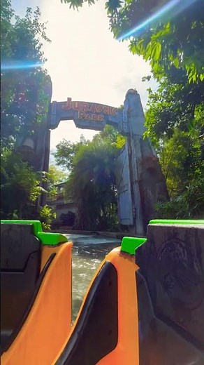 Jurassic Park! Journey to the island🦖🦕