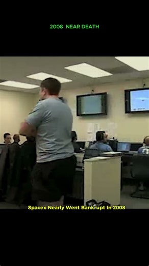 How SpaceX Almost Went Bankrupt in 2008 💸