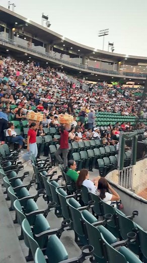 96K views · 1.6K reactions | #MissUniverse2025 viven tabasqueños gran final desde el Parque Centenario 27 de febrero. | El Heraldo de Tabasco | Facebook