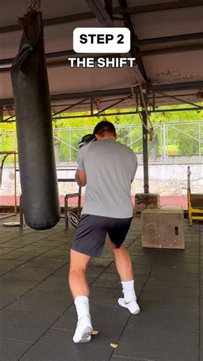 HOW TO SHIFT STEP IN BOXING👌 #boxing #boxer #boxingworkout #boxingtraining #boxingtutorial #fyp