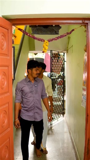 Harish Hatricks on Instagram: "“Normal thinking ❌ 8th brain thinking ✅” @viveks.india This Christmas, unwrap BIG SAVINGS + FREE GIFTS at VIVEKS Enjoy up to 70% OFF on home appliances and electronics! 🎁 Free Gifts on Purchase ✔ Washing Machine – Rainbow / Borosil Sets ✔ Refrigerator – Borosil Set / Panasonic Blender ✔ Air Conditioner – Borosil 3 pcs ✔ TV – Backpack / American Tourister Trolley ✔Upto Rs.30,000 cashback offer ✔Assured gifts on your purchase Hurry! Make your festive shopping extra 