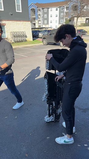 How to Put on SAPS Robot: Step-by-Step Guide