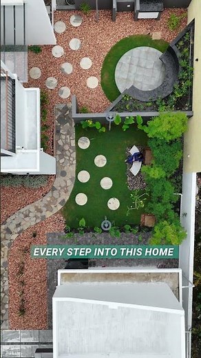 Presenting SAMARA – Smitha’s peaceful home in Maradu, designed with elegance and warmth.