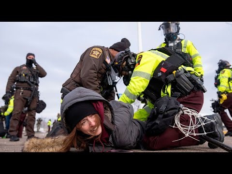 Cómo prepararse ante la ola de arrestos de inmigrantes sin antecedentes | Noticias Telemundo