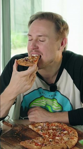 Does our NEW Dr. Oetker Suprema Tonno stand up to the spice test? 🍕🌶️