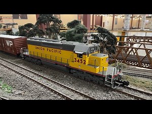 USA Trains EMD SD40-2 with Soundtraxx Blunami