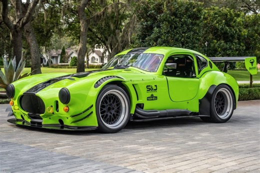 427-Powered Backdraft Racing RT3 Race Car