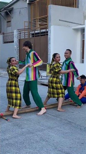 Traditional Philippines dance “Tinikling” 🇵🇭 ‪@ThePBFDTsince1946‬