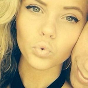 HelloItsAmie Boyfriend 2026: Dating History & Exes - CelebsCouples