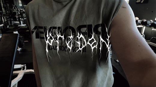 🩸 20% OFF — use code PRODEN20 🖤 FREE UK SHIPPING 🌍 FREE WORLDWIDE SHIPPING ORDERS ABOVE £65 Heat rising. Plates clanging. The floor belongs to you. The Prodens Iron Domain Tank is cut for domination — stripped back, aggressive, and unapologetic. No sleeves. No distractions. Just raw fabric against skin and muscle carved under pressure. Built to breathe when the weight gets heavy and cling when the pump takes over. Every set is territorial. Every rep is claimed. This is your space. Wide cuts t
