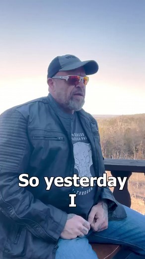 A short guy #funnyreelsdaily #dadjokesdaily #comedyreels #comedy #dadjokesrule #theguy #followonfacebook #likeusonfacebook | The guy