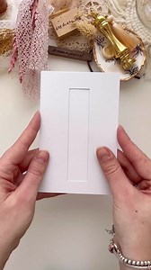 Let's make a slider card! @dream.n.journal has made this beautiful tutorial in which she shows us how to create it ✨ All you need is cardboard, double-sided adhesive foam, scissors, inks and the stamps of your choice 😊 We love the detail of the coloured balloons that add a fun touch to this design 🎈 Do you like this kind of cards? Mention the person you are going to give one to! ⚪⚪⚪ Lasst uns eine Slider-Karte basteln! @dream.n.journal hat diese schöne Anleitung erstellt, in der sie uns zeigt,