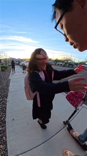 #dropoff Chloe Realized Something Was Missing and Went Back for a Hug and Kiss.