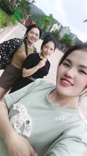 Tseem Tos Yaj on TikTok