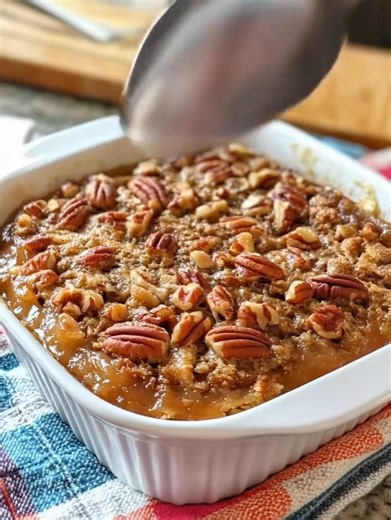 Pecan Pie Cobbler- Don't LOSE this Recipe 😋 I love this quick & easy recipe .... Ingredients: For the topping: 1 cup all-purpose flour… ..... Fυll ᖇecίpe in Coʍmеոτ 💬 | Simply Homemade Delights