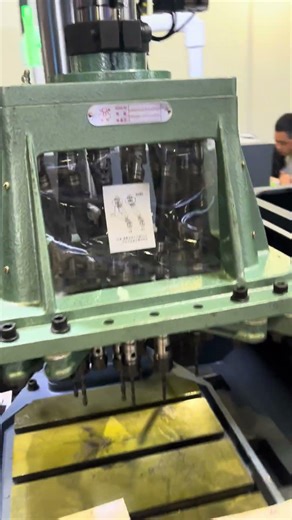 CNC automatic drilling machine