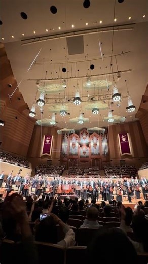 今夜と明日、サントリーホールでミュンヘンフィルを楽しむ。6月末には大阪に戻るので、長きにわたり感動を分かち合ってきたサントリーホールに、当面のお別れ。
