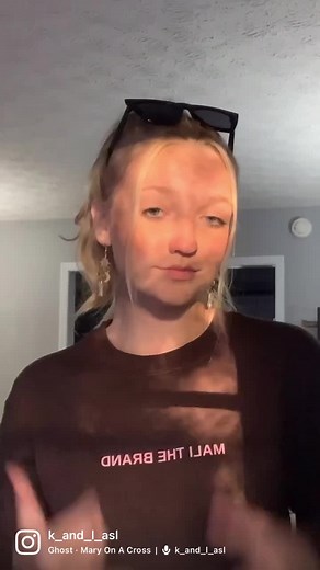 How to Sign 'Smile' in ASL | ASL Sign of the Day