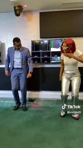Canary Nails the Bailando Challenge with Impressive Dance Moves