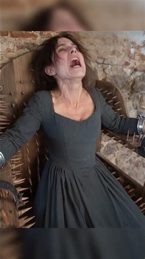 The Spanish chair. Medieval Instruments of Torture: A Reality you haven't seen.