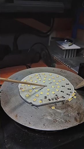 remove chip led fast tips#pcb #component #electronic #shortvideo