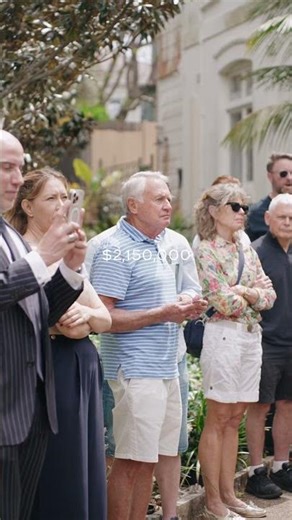 Andrew Robinson Auctioneer