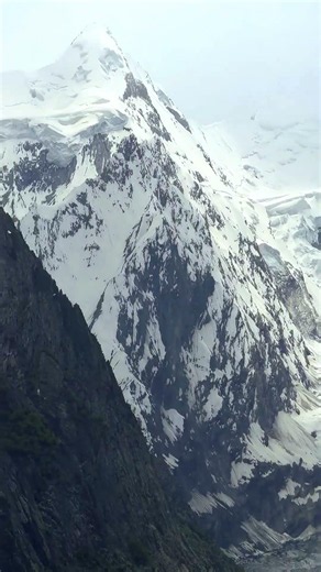 Hoper glacier and the mighty peaks of Hoper Valley