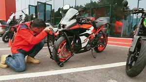 Motorcycle Stand Motorcycle Front Stand Triple Tree Headlift Front Wheel Lift Stand, Swingarm Spool Paddock Stand for Suzuki Yamaha Honda Kawasaki, Sport Street Bike Motorcycle, Black