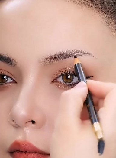 2M views · 58K reactions | Tutorial to draw beautiful natural eyebrows #reels | Eye Show | Facebook