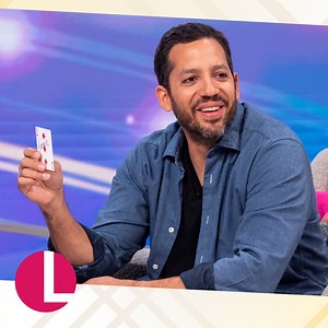 28K views · 36 reactions | A lesson in magic by master illusionist David Blaine. Can you see how he did it? 樂 | Lorraine | Facebook