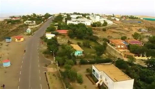Carta waa seeska nabadda. 🇸🇴🤝🇩🇯🇸🇴🤝🇩🇯 Aan dhagaysano heestan quruxda badan ee kooxda Xarbi. | Geeska TV