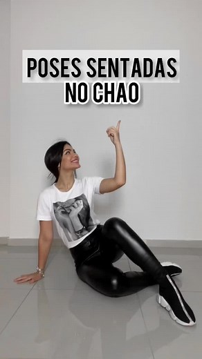 Sitting Pose Ideas for Photoshoots on the Floor