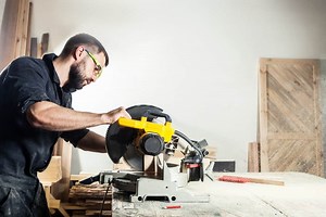 Left-handed vs Right-handed Circular Saw - Which is Better?