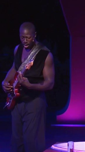 • Moses Sumney on Instagram: "🃏Studio version of “O Mistress Mine” from Twelfth Night is out everywhere now, along with a full EP of songs from the show. You can watch the full foolish production on pbs.org/gperf 🃏"