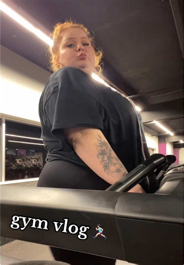 Plus Size Gym Journey: Weightlifting and Fitness Tips