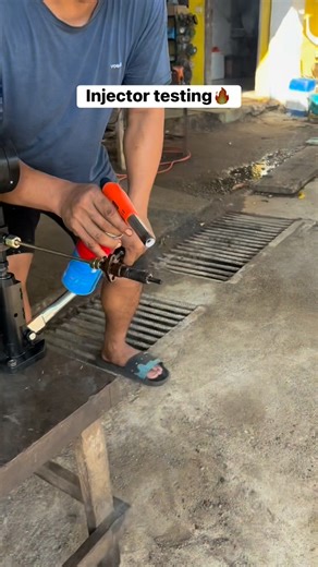 Diesel injector pressure test🔥 #fblifestyle #diesel #fbreelsfypシ゚viralfbreelsfypシ゚viral #highlightseveryone #fbreels #fbreelsvideo #mechanic #bjuneworks #reel #trendingusa #racing #highlights #trendingreelsvideo | Bjune Works