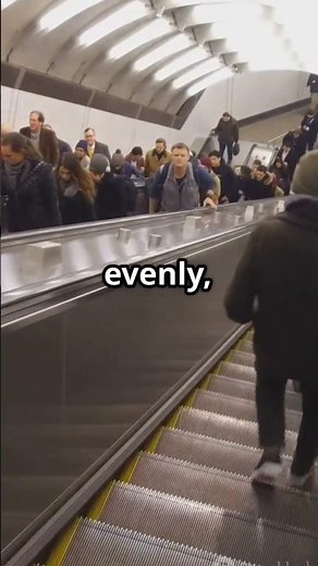 Escalators up and down #EscalatorSecrets #FunFacts #ScienceExplained #DidYouKnow #shorts #fun