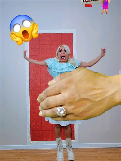 Giant Hand Attack ✋️ | Funny Edit | Trendy Kan #funny #edit #magic #vfx #loop