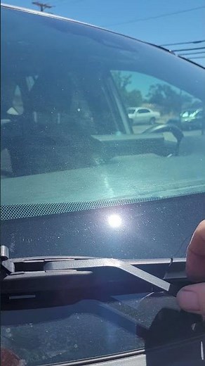 how to replace the wiper blades on new Toyota Rav4