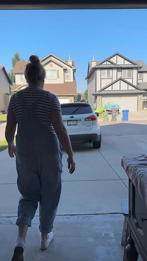 Are you ready to restyle some furniture? Comment START to grab a free checklist of what you need to refinish furniture. And while you are here, name your first or next project.🌟save and share 🌟 this one with someone who wants to learn everything about furniture makeovers! Follow to see the final results. This sideboard is made of natural wood! Can you believe how lucky I was to grab it for free? | Extreme Furniture Makeover