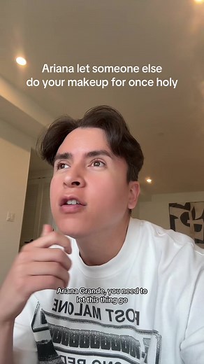 Ariana Grande's Makeup: Let Someone Else Do It!