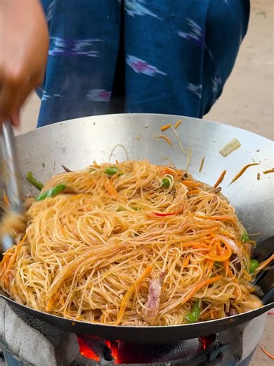 ကိုရီးယားစတိုင်ပဲကြာဆံကြော်ကို မြန်မာမလေးပြန်ကြော်သောအခါ #Myaing #FYP