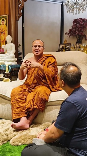 Highlights from Luang Ta Sinlapas's live stream, 8 PM - April 25, 1969, at Muang Boran (Ancient C...