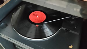 建伍krx592组合音响电唱机播放黑胶唱片土耳其进行曲（中国交响乐团）