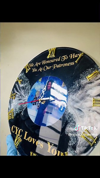 دليل شامل لصنع ساعة الحائط من الراتنج