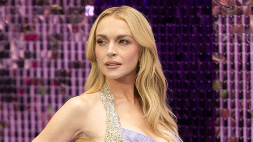 Lindsay Lohan Just Wore the ‘Ultimate’ Throwback Dress on the Red Carpet
